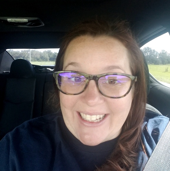 Profile Picture of Amanda Judge (@dietzerr1) on Poshmark