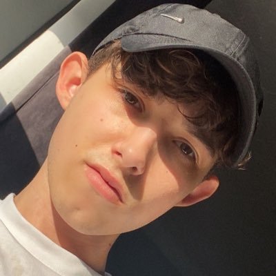 Profile Picture of Evan Leach (@EvanMichael28) on Twitter