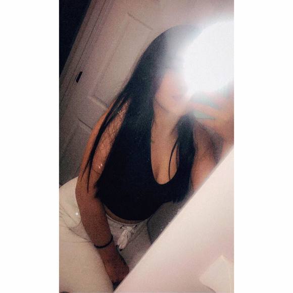 Profile Picture of Savanna Eashappie (@s_eashappie) on Poshmark