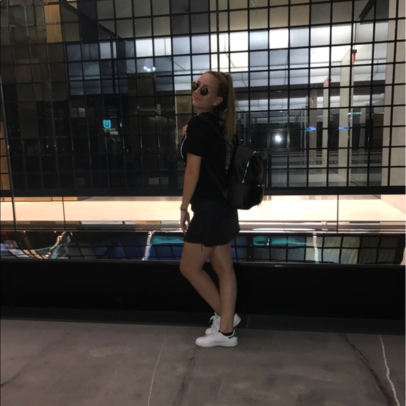 Profile Picture of Miranda Morrone (@mirandamorrone) on Poshmark