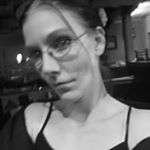 Profile Picture of Lilly Powers (@lillypowers83) on Instagram