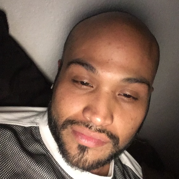 Profile Picture of Tommy Ramirez (@tomtom0603) on Poshmark