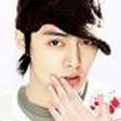 Profile Picture of Michael Vince Dy (@czach14) on Twitter