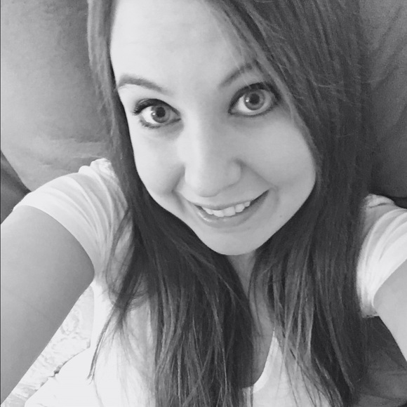 Profile Picture of Jessica Bramble (@jessica_bramble) on Poshmark