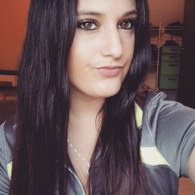 Profile Picture of Haley Larsen (@rosco9997) on Twitter