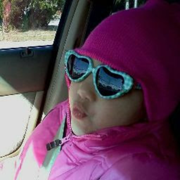 Profile Picture of Lotus Faure (@lotusifaure) on Poshmark