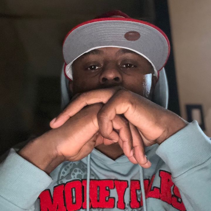 larryhatchet - Tiktok Profile Picture of larryhatchet (@larryhatchet) on Tiktok