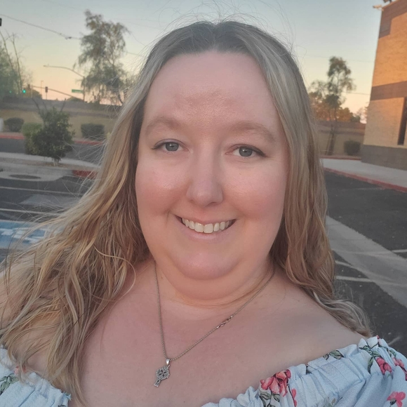 Andrea Stadum - Poshmark Profile Picture of Andrea Stadum (@stadum90) on Poshmark