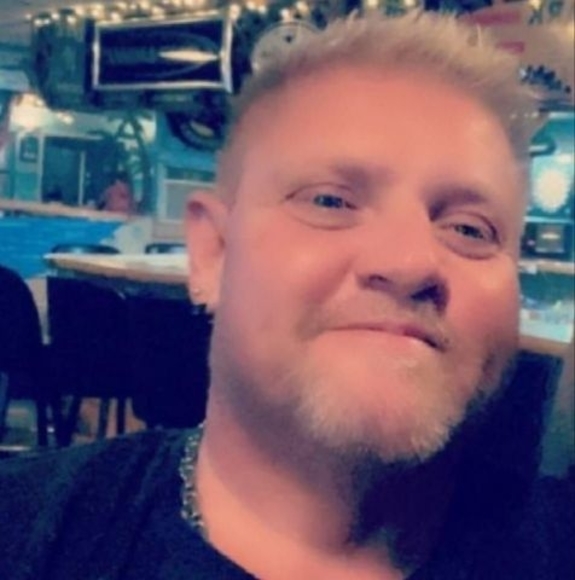 Profile Picture of Jeff Gill (@jeffery_48162) on Poshmark