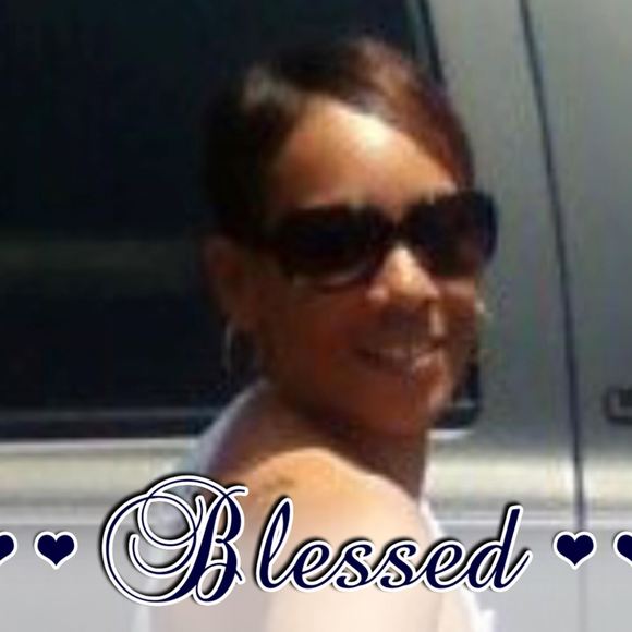 Profile Picture of Joyce Ridley (@ridleyjoyce225) on Poshmark