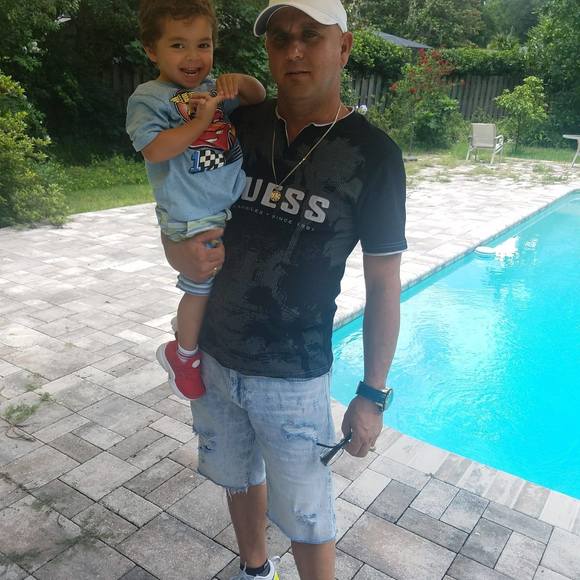 Profile Picture of Javier Pardo (@cabilla) on Poshmark