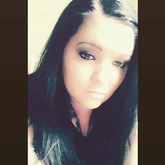 Profile Picture of Myra Moir (@moirmyra) on Poshmark