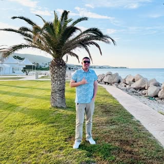 Profile Picture of Cliff James (@cliff_james) on Instagram