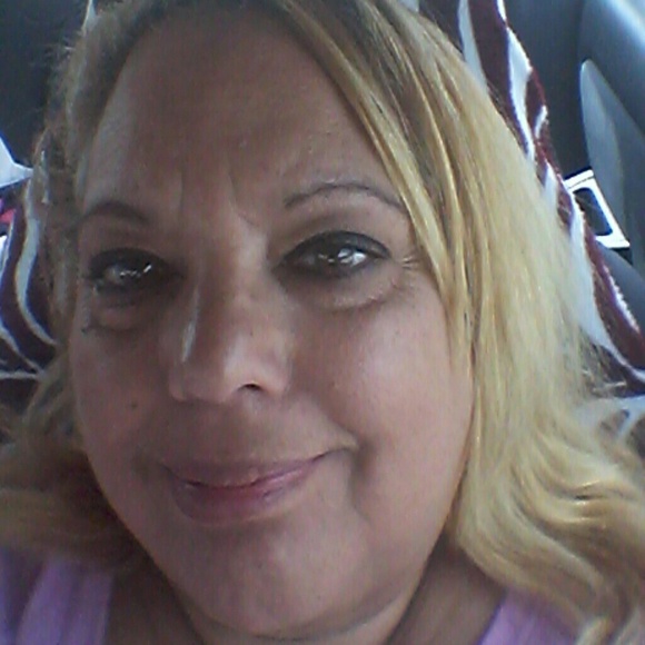 Profile Picture of Ruth Joseph (@ruthferia) on Poshmark