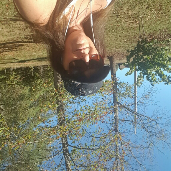 Profile Picture of Kim Roggero (@kroggero) on Poshmark