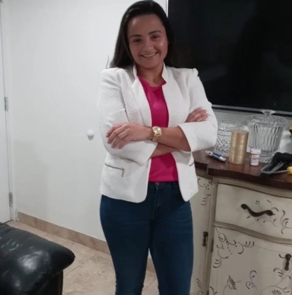 Profile Picture of Josiane Almeida (@josiane1091) on Poshmark