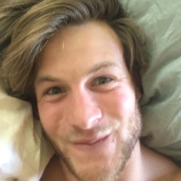 Profile Picture of Luke Greager (@lukeg30) on Poshmark