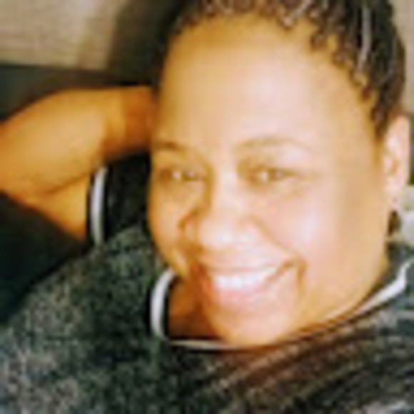 Profile Picture of Tori Monroe (@tmonroe7180) on Poshmark