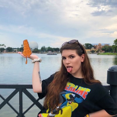 Profile Picture of Julia Rondeau (@juliarondeau08) on Twitter