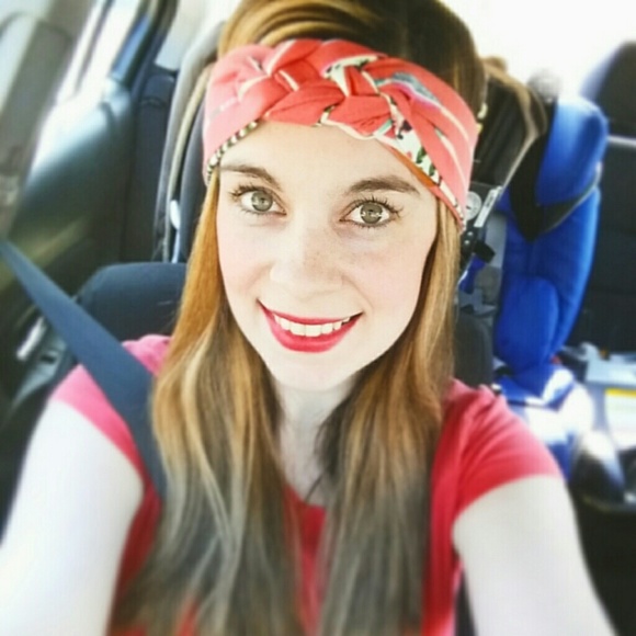 Profile Picture of Lacey Klein (@laceyck90) on Poshmark