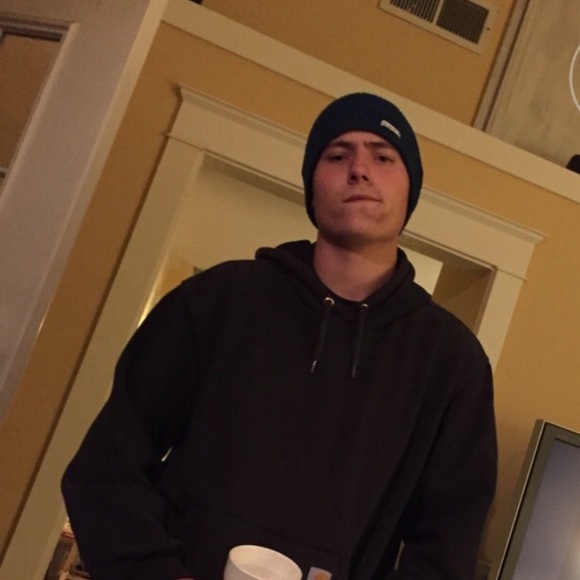Profile Picture of Greg Klatt (@gregklatt) on Poshmark