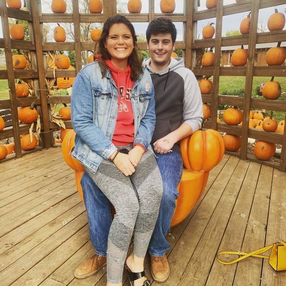 Profile Picture of Mary Czarnick (@marv17) on Poshmark