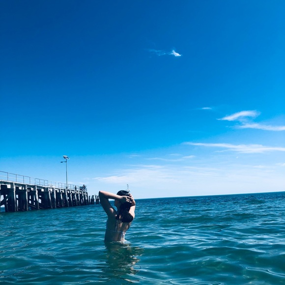 Profile Picture of Eliza Watkinson (@eliza_violet) on Poshmark