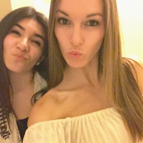 Profile Picture of Sam Marsh (@sammmmm7) on Poshmark