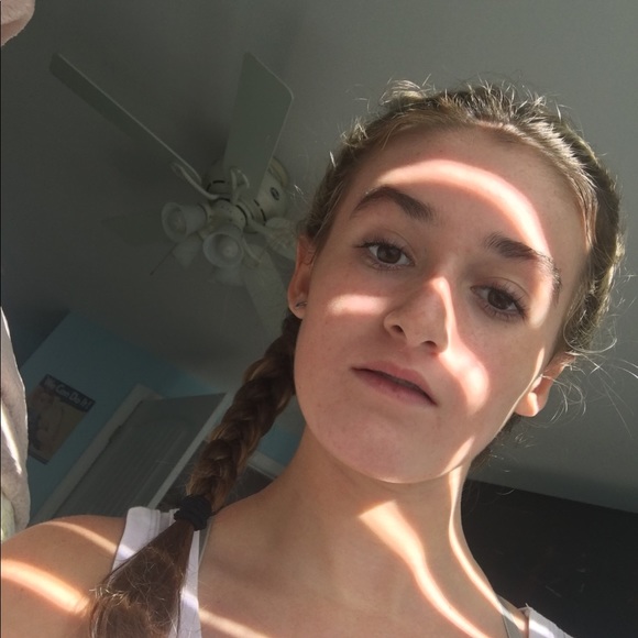 Profile Picture of Noelle Quinn (@noelle_quinn) on Poshmark