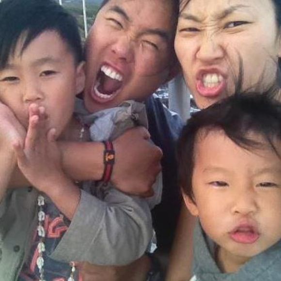 Profile Picture of Jin Chung (@jjchung21) on Poshmark