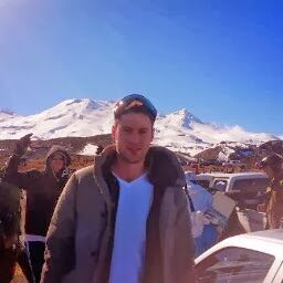 Profile Picture of James Restall916 (@james0881) on Tiktok