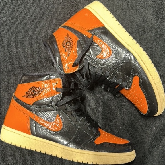 Profile Picture of Darryl Brown (@darryl_brown2) on Poshmark