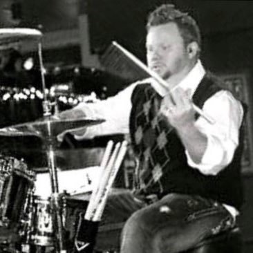 Profile Picture of Mike Salter (@MikeSalterDrums) on Twitter