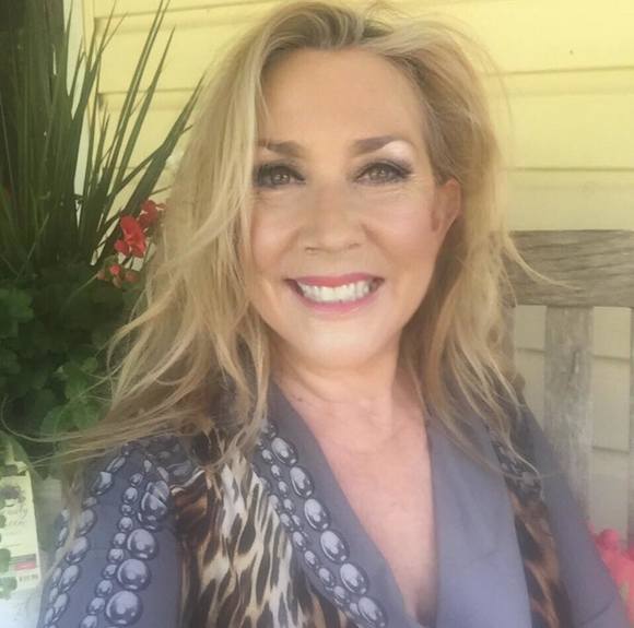 Profile Picture of Carol Riels (@carolriels) on Poshmark