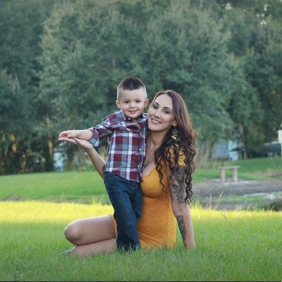 Profile Picture of Jenessa Feichtel (@jenessa_f) on Poshmark