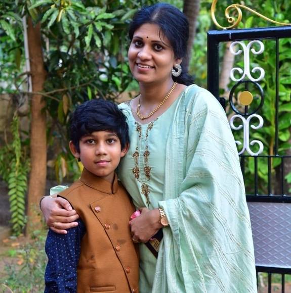 Profile Picture of Anjali Reghunath (@ammuanju89) on Poshmark