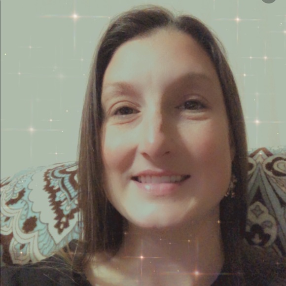 Profile Picture of Christine Cusick (@mammabear357) on Poshmark