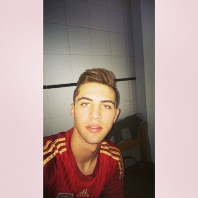 Profile Picture of **David Maceda** (@davidpb99) on Twitter