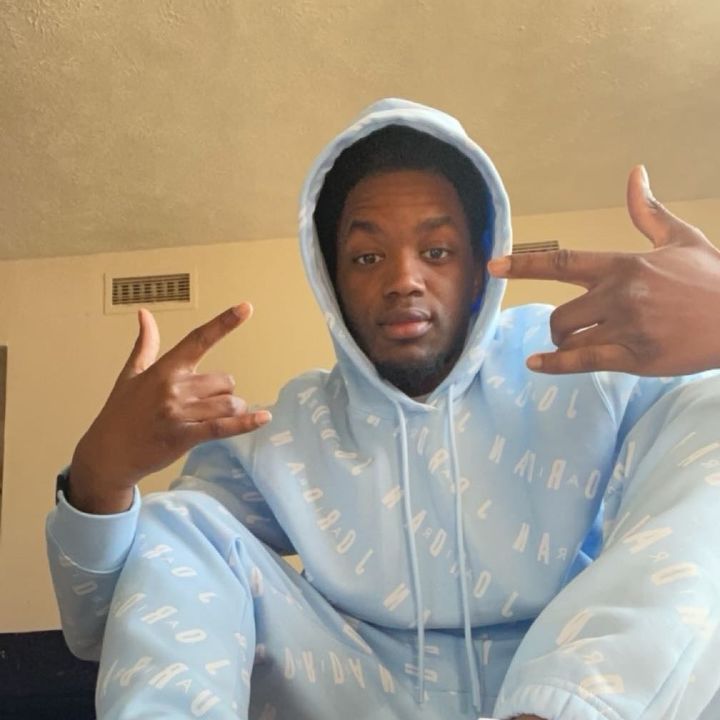 Profile Picture of Frank Bailey445 (@frankbailey2035) on Tiktok