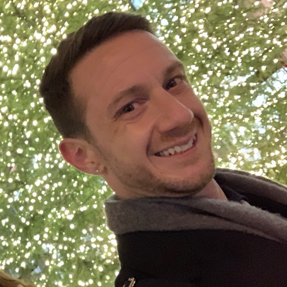 Profile Picture of Michael Bertone (@mbertone39) on Poshmark