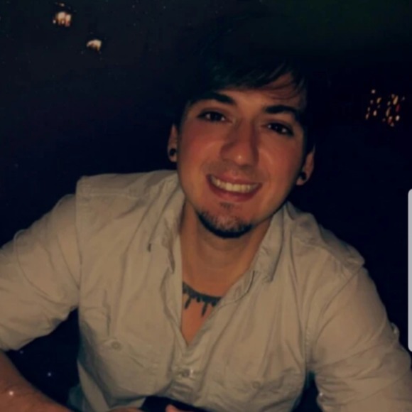 Profile Picture of Jacob Thibodeaux (@jathibodeaux) on Poshmark