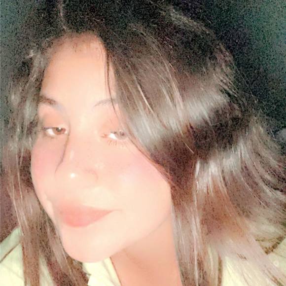 Profile Picture of Brendalynn Delarosa (@brendalynnd) on Poshmark