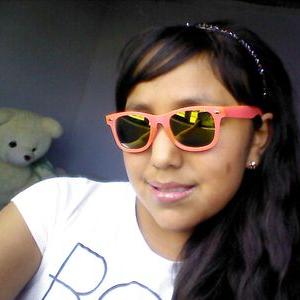 Profile Picture of Bianca Navarrete (@09Bnavarrete) on Twitter