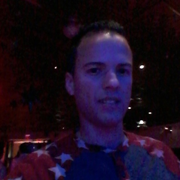 Profile Picture of Rafael Barbaro (@rafaelbarbaro) on Poshmark