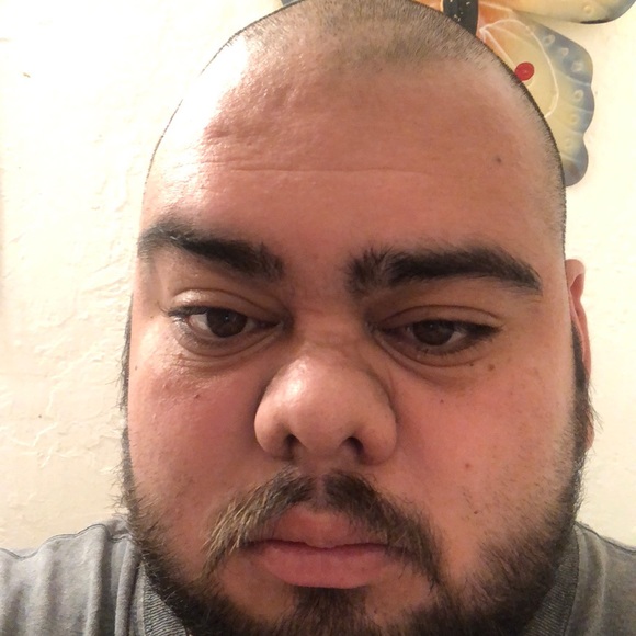 Profile Picture of Kristian Rodriguez (@kristianrodr665) on Poshmark