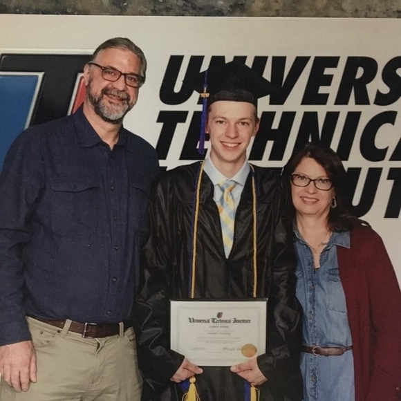 Profile Picture of Liam Dolata (@zad159) on Poshmark