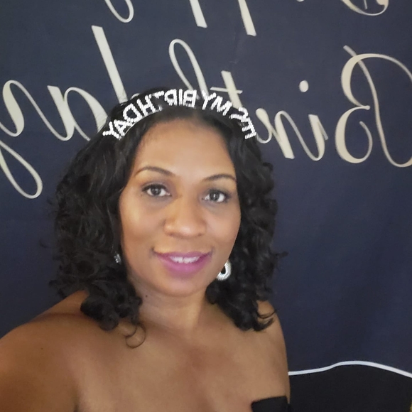 Profile Picture of Anita Wilmore (@anitawilmore) on Poshmark
