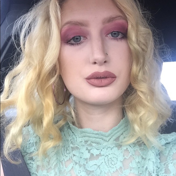 Profile Picture of Payton Coskey (@pay15777) on Poshmark