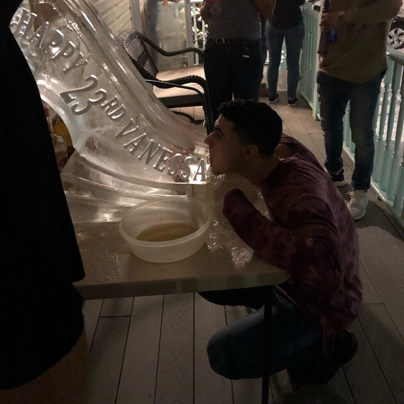 Profile Picture of Devyn Jiminian (@pcddev) on Poshmark