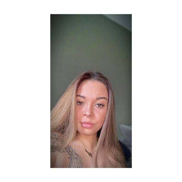 Profile Picture of Alyssa Call (@alyssacallihan) on Poshmark